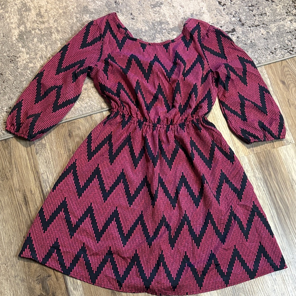 Ing Pink and Black Zigzag Long Sleeve Dress 🎄